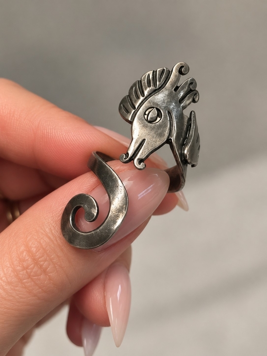 Taxco Jewelry - Vintage Mid-Century Taxco Mexican Modernist Sterling Silver Adjustable Seahorse